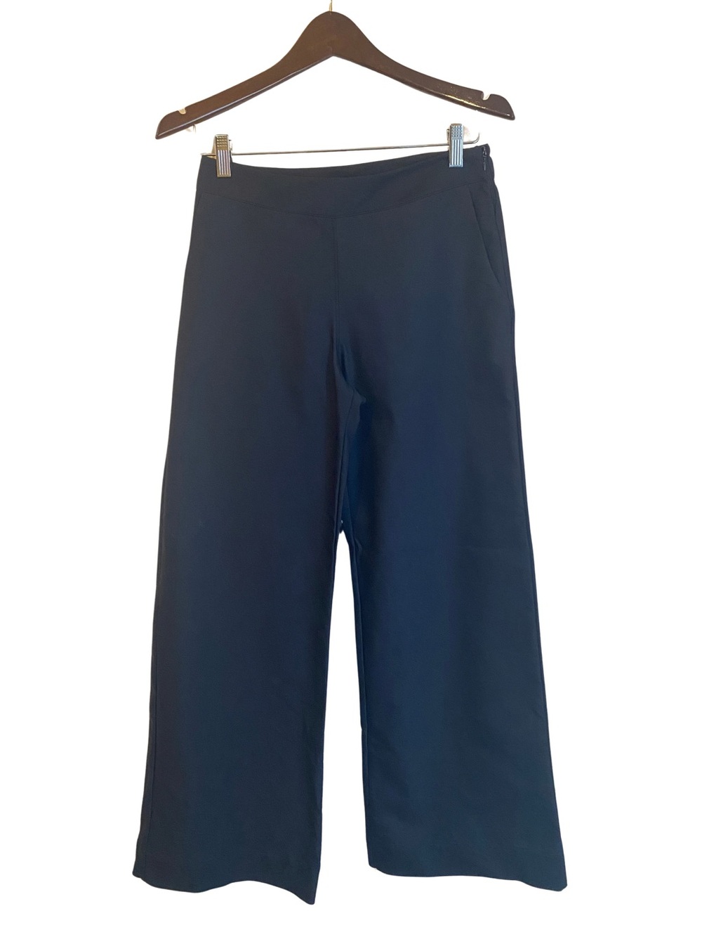 Garnish Apparel Wide Leg black pants - Picture 3 of 10